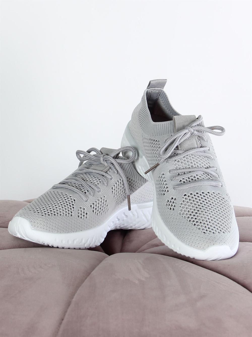 Line - Sort letvægts sokkesneaker